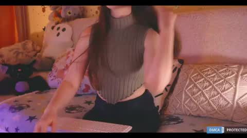 Lisa  online at  .11 from about utc online show from November 13, 9:28 pm