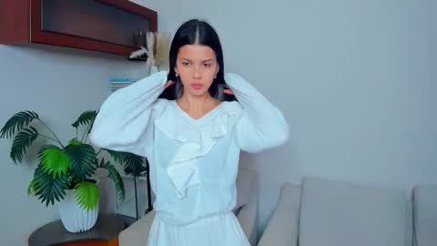 Snapshot of softlyy_bold chatting on October 17, 7:01 am Alice online show from October 17, 7:01 am