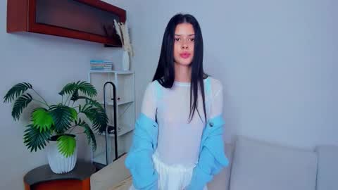 Snapshot of softlyy_bold chatting on October 12, 7:23 am Alice online show from October 12, 7:23 am
