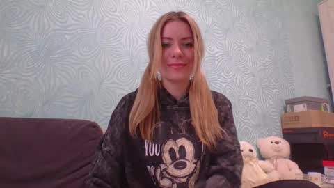 softy_aura online show from March 18, 10:10 am