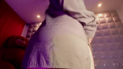 SOL  ANGEL online show from April 10, 2:00 pm