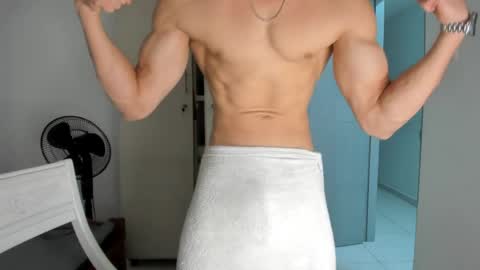 sola_enzo online show from June 4, 7:42 pm