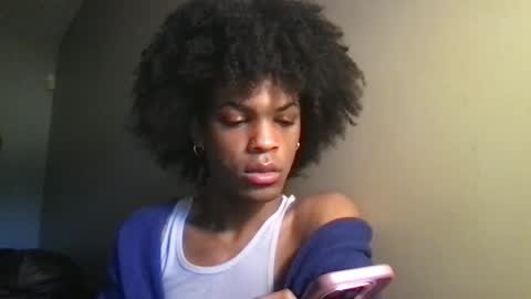 SolaceEve online show from November 24, 6:50 pm