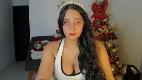 Moonie  online show from December 19, 4:52 am