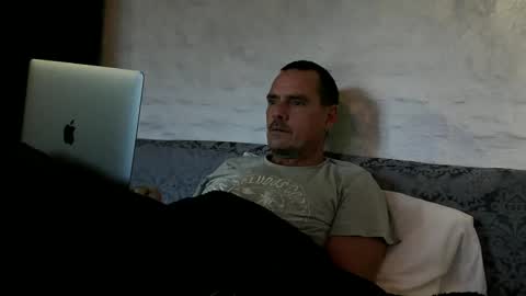 Alex Dixon online show from December 2, 8:03 am