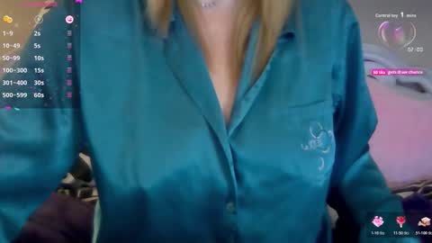 solesticia online show from October 24, 2:40 pm