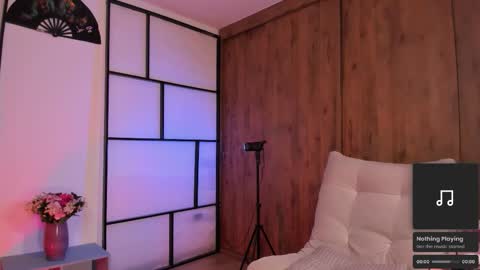 saraIG Solosara8 online show from February 20, 6:19 am