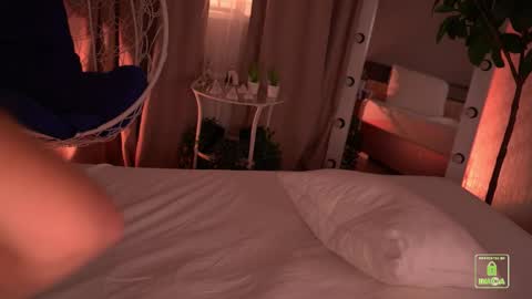 Snapshot of sonalegend_ chatting on October 10, 6:47 pm My name isSonya  online show from October 10, 6:47 pm