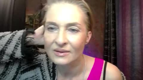 Sonia online show from March 17, 6:13 pm