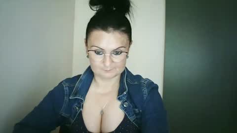 Sonja online show from July 28, 11:17 am