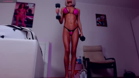 Snapshot of sonjanextray chatting on October 22, 7:44 am Sonja Ray online show from October 22, 7:44 am