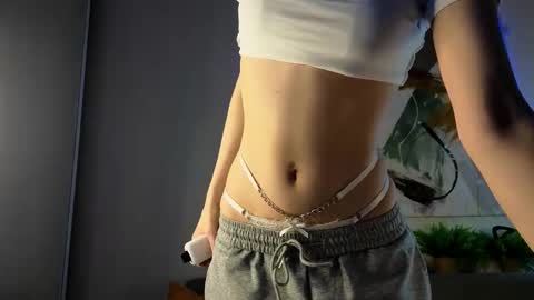 Sonya vibe online show from March 4, 3:31 pm