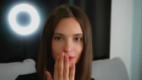 Snapshot of sonyaericsson chatting on September 25, 9:05 am Eva 3 online show from September 25, 9:05 am