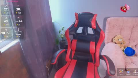 Sophi Tay online show from October 6, 6:04 pm