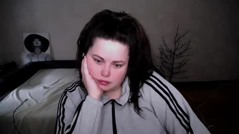 sophia__olsen online show from April 22, 6:20 am