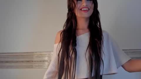 Snapshot of sophia_cambpell chatting on October 27, 9:37 pm Sophia online show from October 27, 9:37 pm