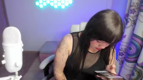 sophia_grants online show from September 30, 5:07 am