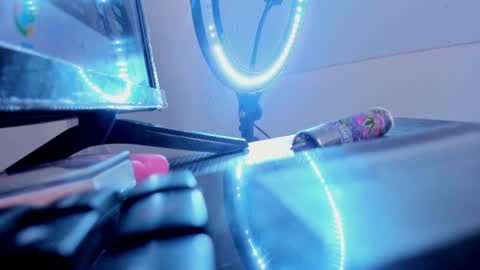 Sophia Harper online show from December 18, 7:19 pm