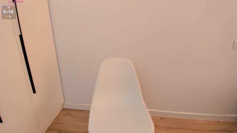 QUEEN OF SQUIRT online show from October 10, 11:16 am