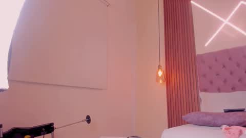 sophia_turneer online show from March 30, 9:59 pm