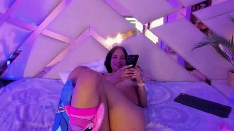 Sophia Paris online show from January 19, 3:38 am