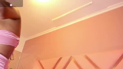 Sophie online show from November 2, 4:01 am