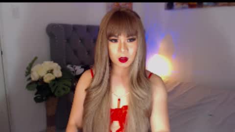 sophia will  make u day  online show from December 8, 5:39 am