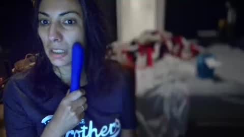 sophiadover online show from March 29, 8:49 am