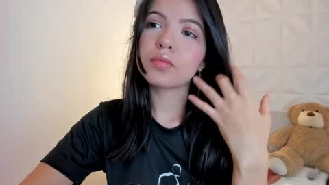 Sophia Howland online show from April 23, 10:00 pm