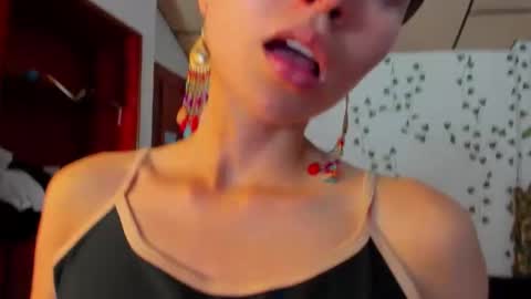 sophiamiller6 online show from March 3, 1:51 pm