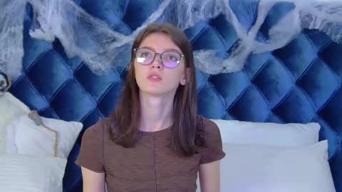 SophiaProve online show from October 26, 4:24 am