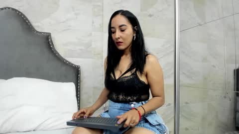 sophie_madisson online show from September 30, 7:46 pm