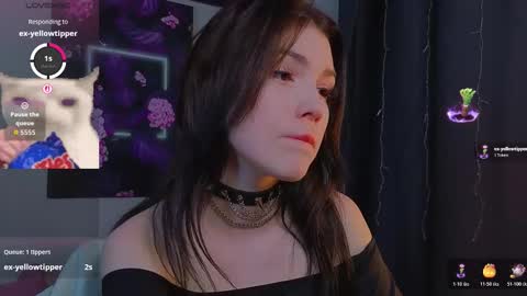 sophie_nomenal_ online show from November 24, 2:16 pm