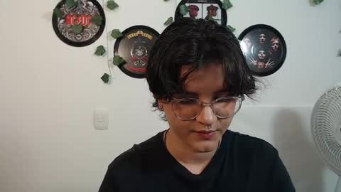 sophie_ross1 online show from September 23, 3:44 am