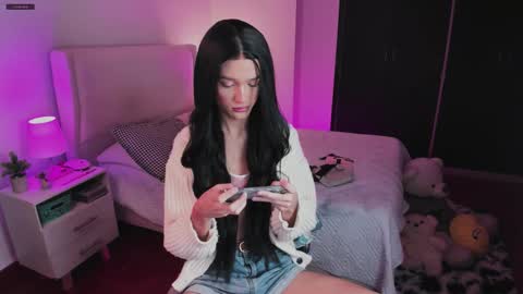 Snapshot of sophiecornett chatting on September 9, 1:27 am    online show from September 9, 1:27 am