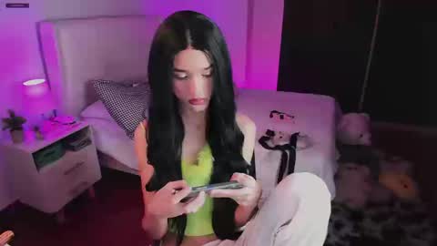 Snapshot of sophiecornett chatting on September 11, 2:13 am    online show from September 11, 2:13 am