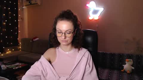 sophieleroux online show from January 18, 10:57 am