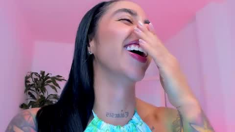 sophierooy online show from April 11, 7:40 pm