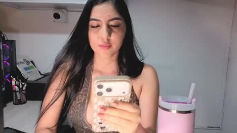 Sophiee online show from April 15, 12:36 am