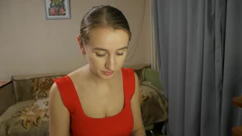 Snapshot of sophilorens chatting on January 28, 3:57 pm Sophi online show from January 28, 3:57 pm