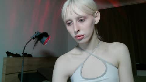 sora999999999 online show from April 13, 11:42 pm