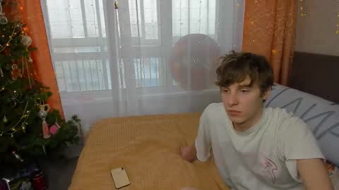 sosaguillypleasure online show from January 12, 7:04 am