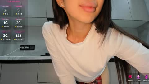 Mia online show from November 24, 2:21 am