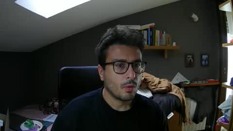 Snapshot of soulground77 chatting on September 24, 8:21 am Lucag88 online show from September 24, 8:21 am