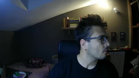 Snapshot of soulground77 chatting on September 21, 8:02 pm Lucag88 online show from September 21, 8:02 pm