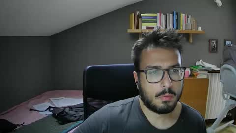 Snapshot of soulground77 chatting on September 10, 1:12 pm Lucag88 online show from September 10, 1:12 pm