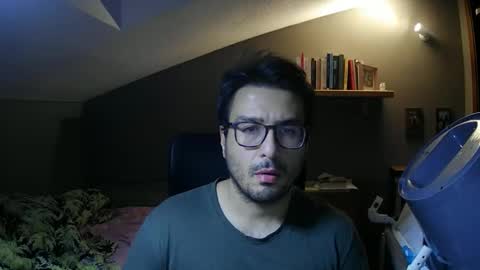 Snapshot of soulground77 chatting on October 27, 8:20 pm Lucag88 online show from October 27, 8:20 pm