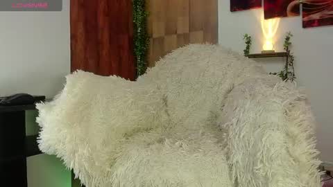 greeicy online show from April 15, 5:11 am