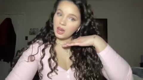 Soyoceanne online show from April 18, 1:18 am