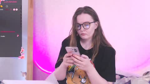 space_frog_ online show from December 31, 10:15 am